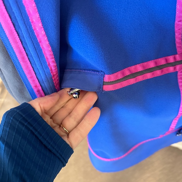 Ivivva by Lululemon Girls Fleece Lined Raincoat Size 12 Barely Worn EUC - Picture 4 of 9